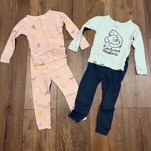 Baby Gap Bundle of 2 Pajama Sets, 2T
